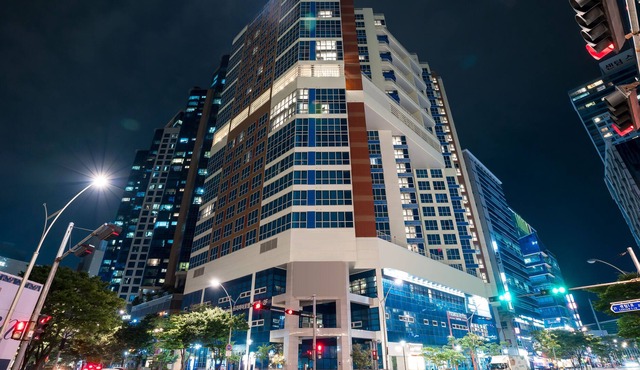 Centum Suite Hotel