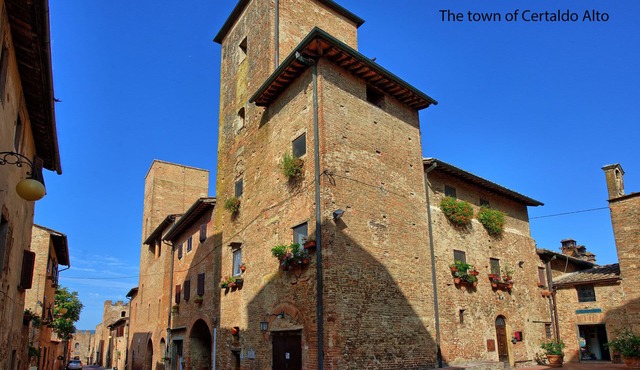 Certaldo 1 - Vacation Rental in historical centre of Certaldo, Tuscany