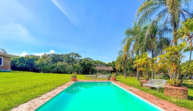 Chácara com piscina e churrasqueira em Holambra/SP