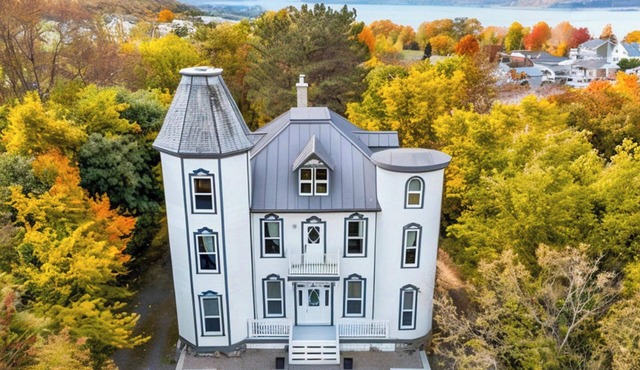 Château De Valvak | Unique & Magical | Spa & BBQ |