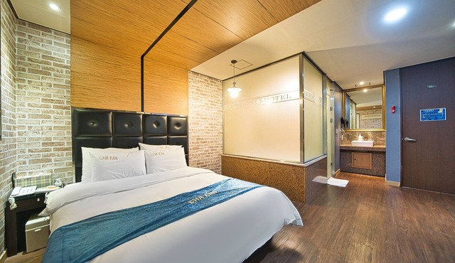 Chakan Hotel