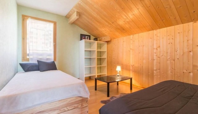 Chalet, 2nd floor, view valley, terrace, fireplace or stove, tv, 100m², Les Arcs