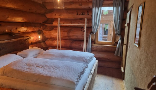 Chalet 4 with modern comfort, the perfect retreat.