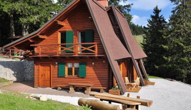 Chalet Alpinka by Interhome