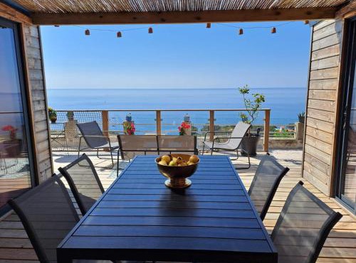 Chalet avec vue mer splendide