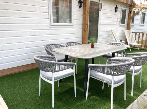 Chalet Between Ostend and Bruges