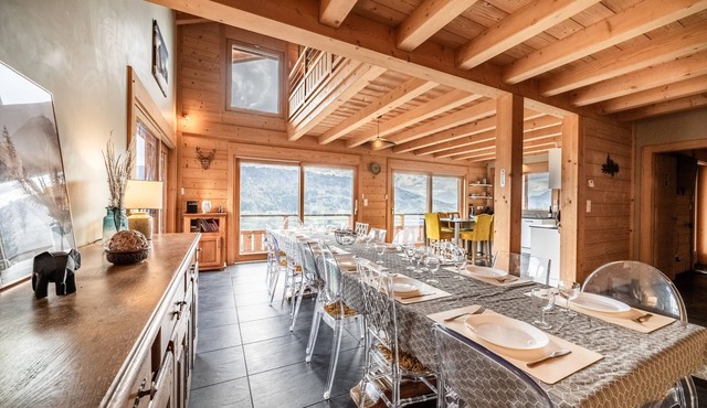 Chalet 'Célestine 7 Bedrooms - Sauna' with Mountain View, Private Terrace and Wi-Fi