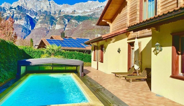 Chalet "Doodle's Chalet" with sauna