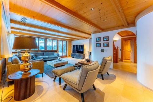 Chalet Eclipse, The Hidden Wonder