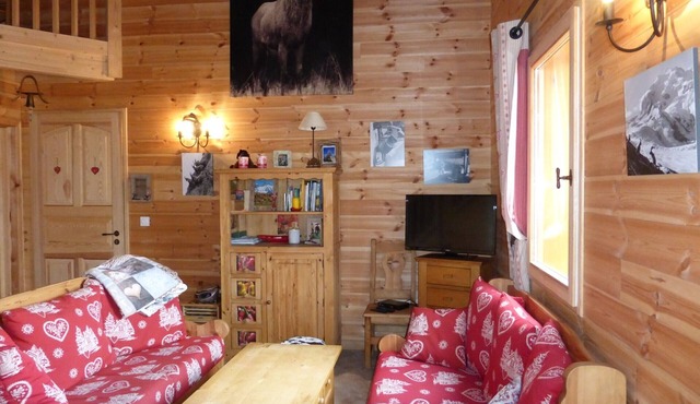 Chalet Enchastrayes, 2 bedrooms, 8 persons