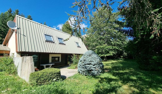 Chalet cosy à Saint-Michel-de-Chaillol, 10 personnes, 4 chambres, jardin, cheminée, animaux admis