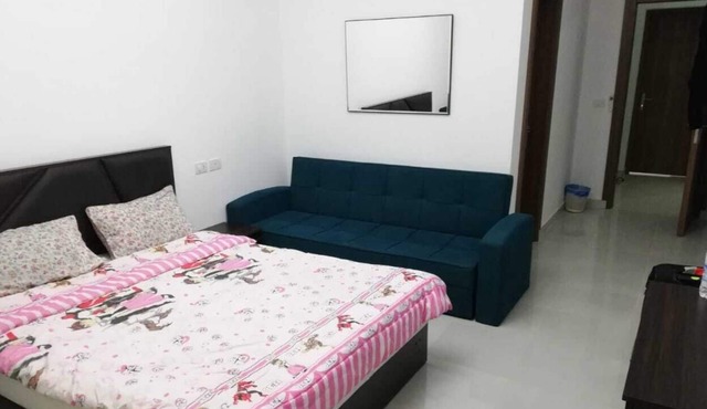 chalet hacienda white