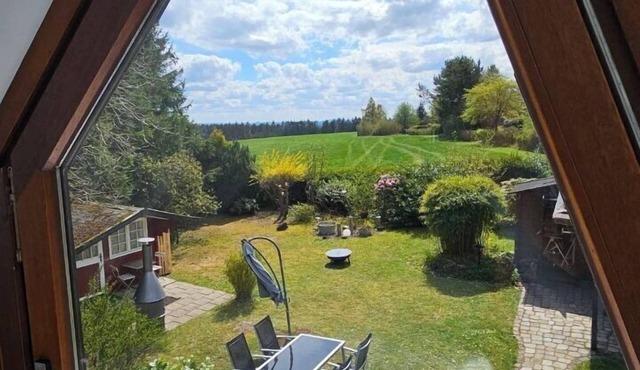 Chalet in Freilingen Blankenheim with pool and close to the lake in the middle of nature