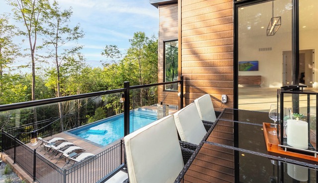 Chalet in Mont-Tremblant close to Ski Hills and Main Attractions in the Village.