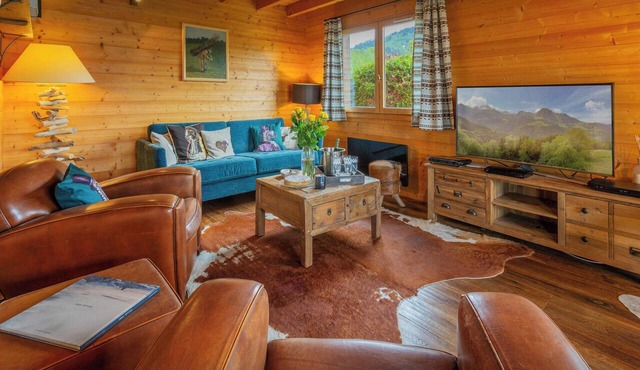 Chalet Isatys - family alpine stay for 9 with great views - OVO Network
