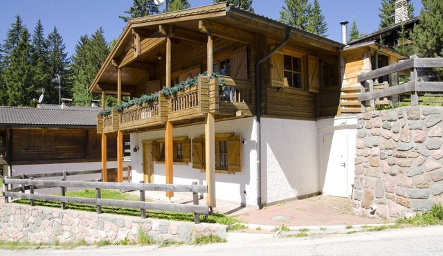 Chalet karezza Facing ski slopes carezza 20 min from BOLZANO altoadige