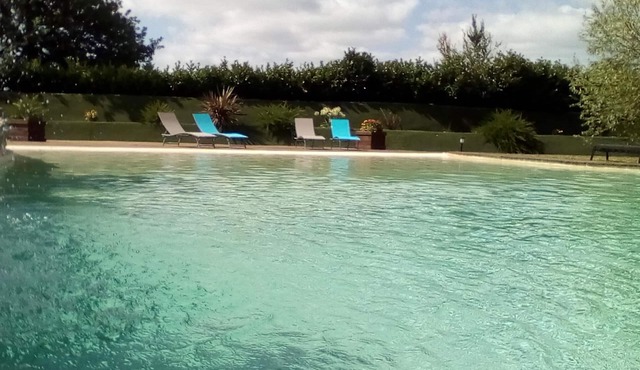 Chalet 'La Bergeronnette' with Shared Pool, Private Terrace and Shared Garden