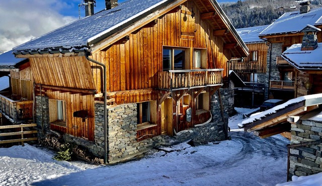 Chalet La Mura: Luxury, ski back possible