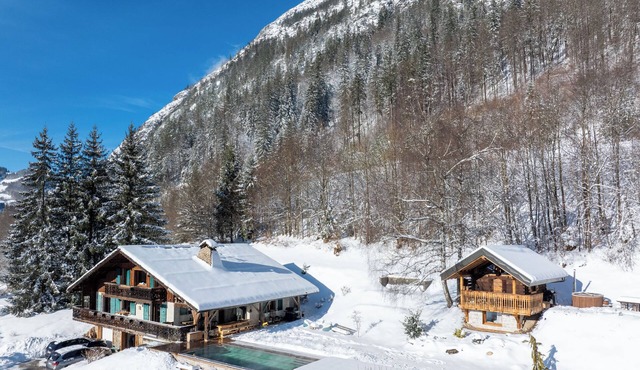Chalet Olive