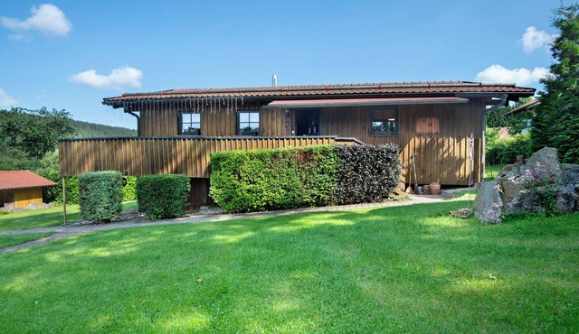 Chalet 'Pröllerhütte' with Private Terrace and Private Garden