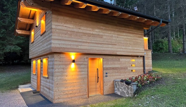 Chalet Queen