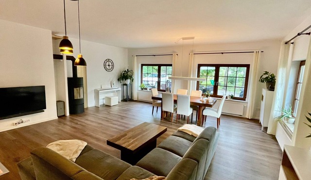 Chalet 'Spacious with Style Comfort' with Wi-Fi