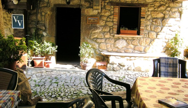Chalet - Tanda, Ponga