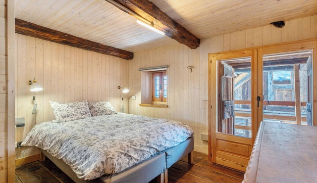 Chalet 'Tomidicarta' with Mountain View, Private Terrace and Wi-Fi