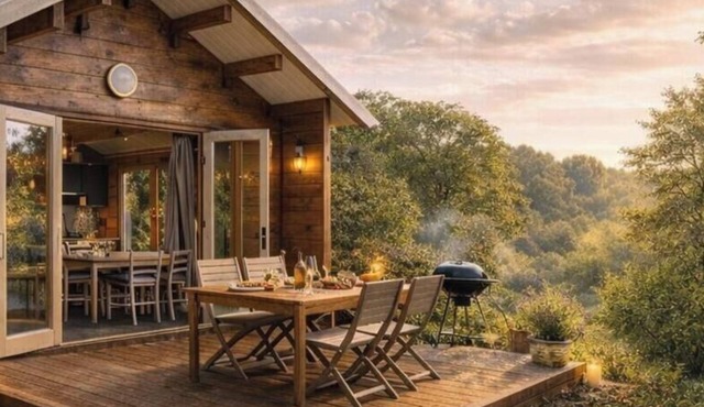 Chalet "Ty Koad" with Jacuzzi, Shared Terrace and Garden