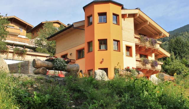 Chalet with sauna on the slopes
