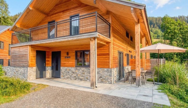 Chalet with sauna on a lake near ski resorts
