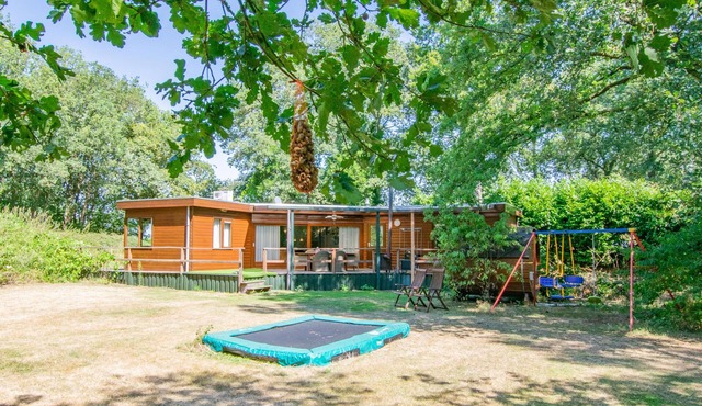 Chalet with spa and spacious garden