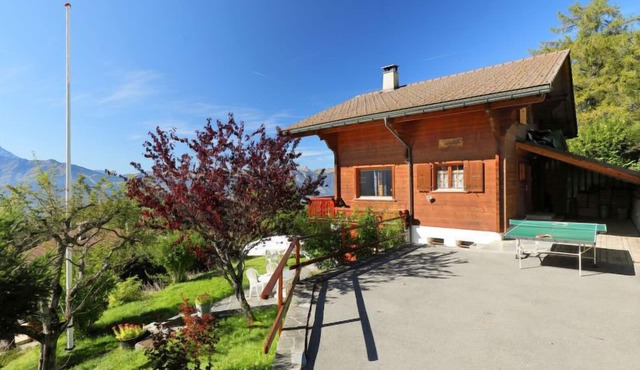 Chalet Zan-Fleuron by Interhome