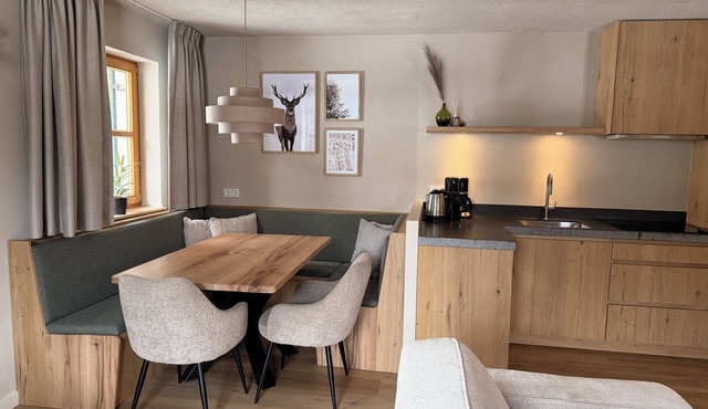 Chalet zur Rose 2-room apartment "Zyklame" 2-7 persons (80m2)