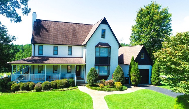 CHALMERS MTN FARM-3000sf home, 27 acres of serenity, close to lakes, falls, more