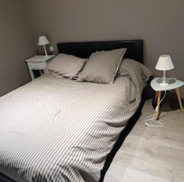 Chambre avec 2 lits double 120