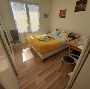 Chambre chez l'habitant face à la gare de Bordeaux