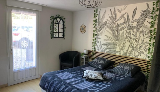 Chambre indépendante confortable , agréable et calme !