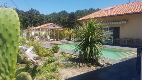 Chambres d'hôtes avec terrasse, meublé de tourisme 1 étoile, 5 minutes de l'océan, 2 vélos à disposition