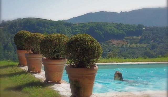 chaming little house with pool facing the most beautiful tuscan scenary