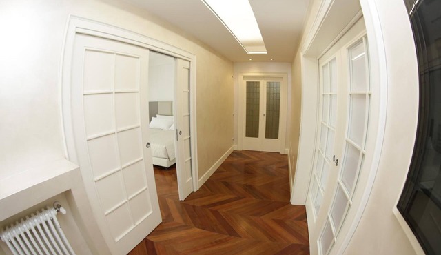 Champagne Rooms