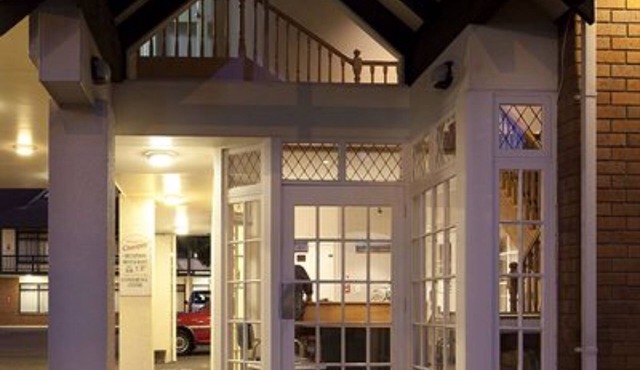 Champers Motor Inn
