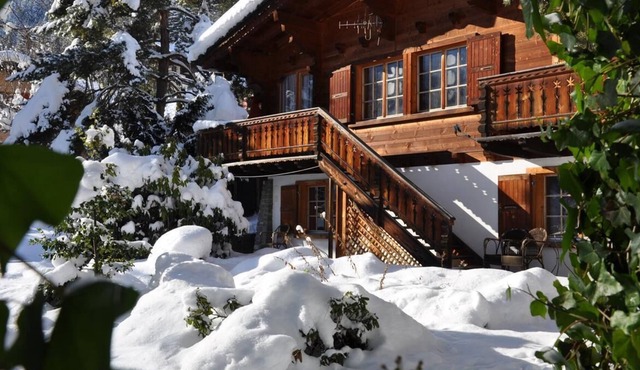 Champéry - Avanthay Immobilier - Holiday accommodation of 130m2, with a big garden, located a few me