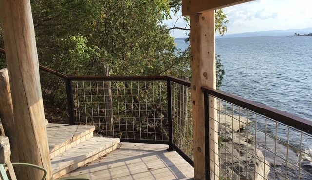 Champlain Escape to the Lake!