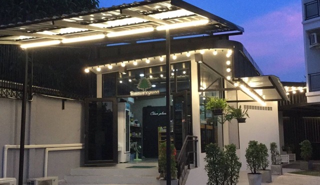 Chan place Hotel