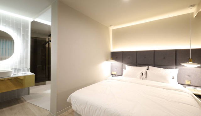 Changwon Denvasta Hotel Myeongseo Branch