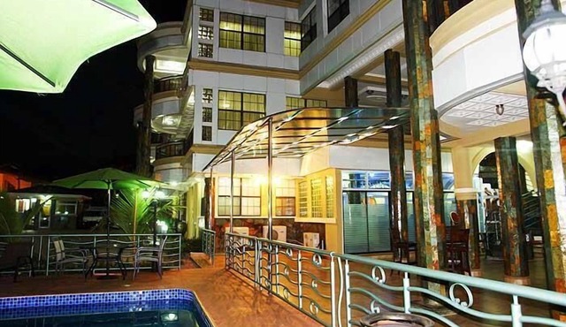 Charleston Hotel