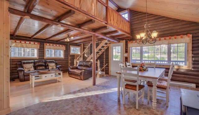Charmant chalet en bois rond