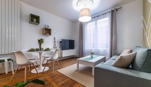 Charmant Duplex Proche DE Paris
