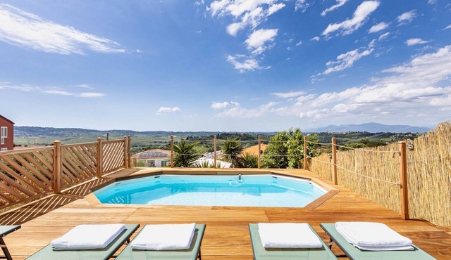 Charmant Morrona apartment with garden and private pool
